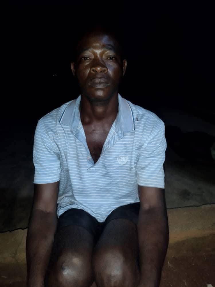 Troops Raid Kidnapper’s Hideout in Anambra, Arrest Suspect, Recover Weapons