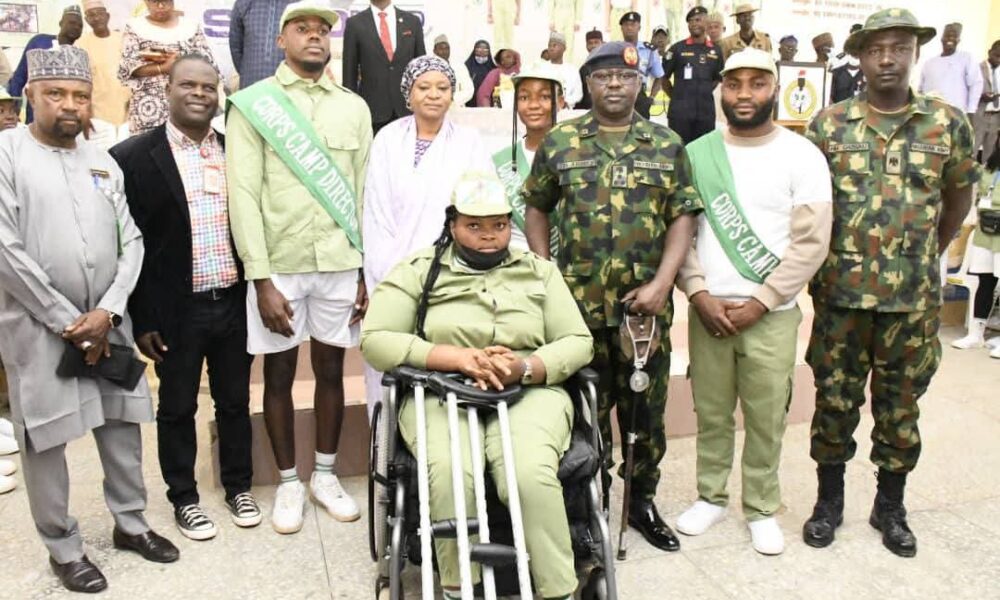 Kano Corps Members Donate Wheelchair to  Colleague 