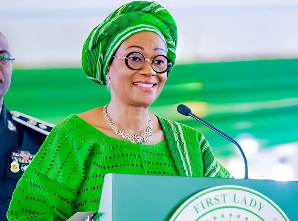 Remi Tinubu Speaks Out on Students' Mocking Chants