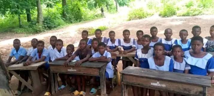 Inside Ebonyi: Where Children Are Forced to Learn Under Trees