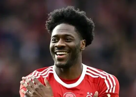 Ola Aina set for new Nottingham Forest deal after breakout season