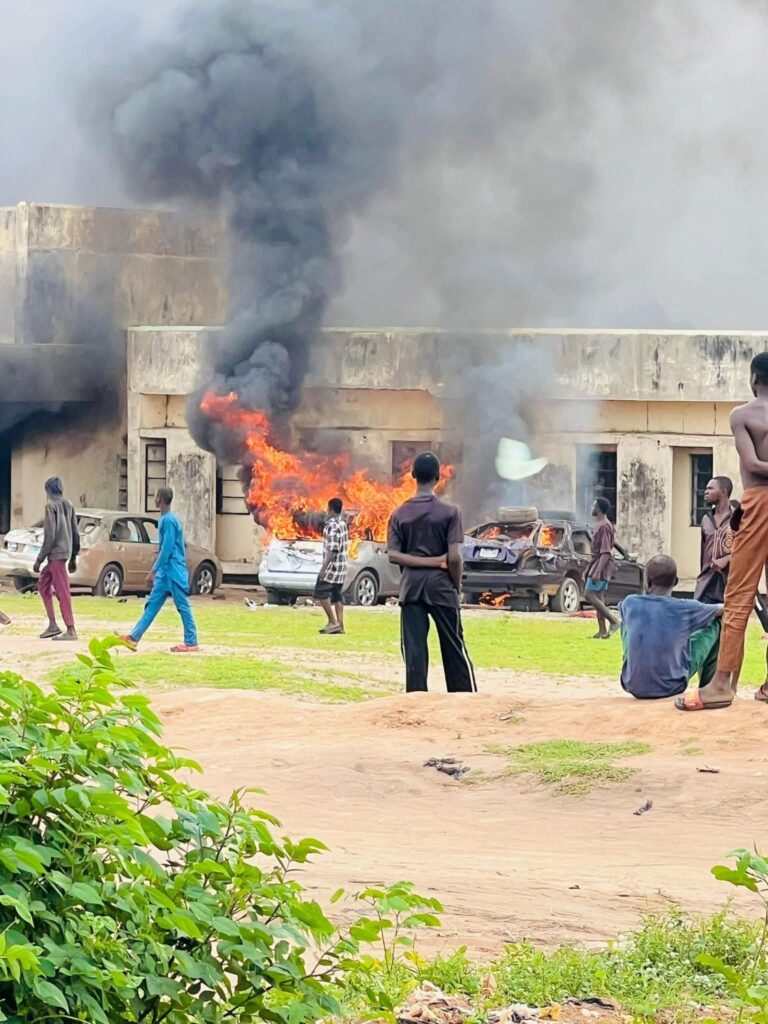 Youths Set Emir’s Palace, NDLEA Office on Fire