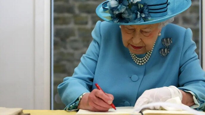 What Secret Did Queen Elizabeth II Lock Away for the Year 2085?
