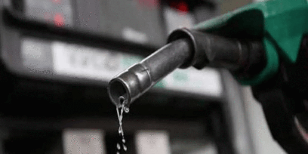 Dangote Refinery Cuts Petrol Price to N840 Amid Global Oil Price Drop